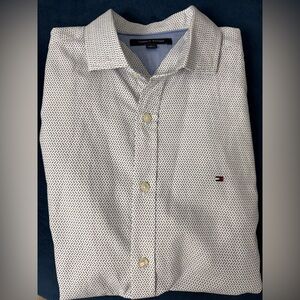 Tommy Hilfiger Men’s Button Down Dress Shirt